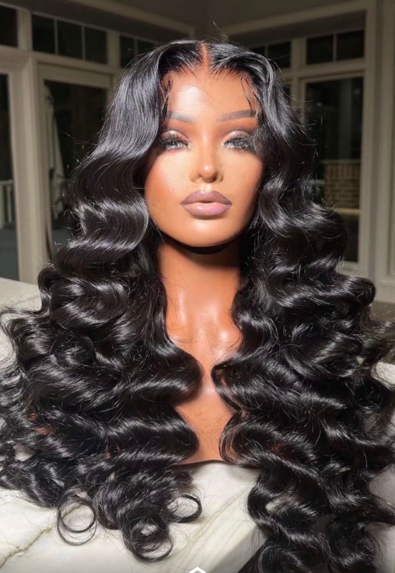 Bouncy wig